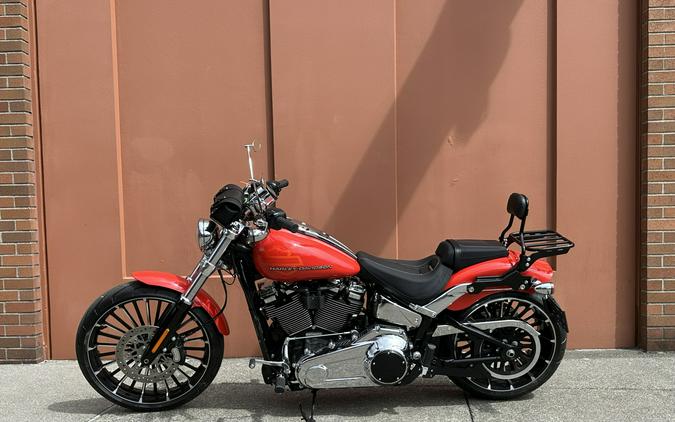 Harley-Davidson® Breakout® Blood Orange