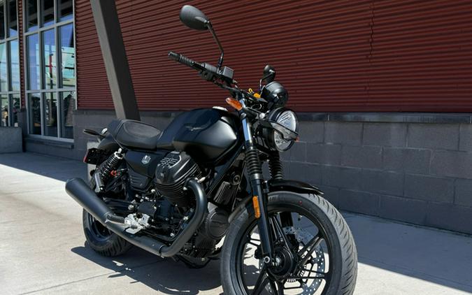 2026 Moto Guzzi V7 Stone