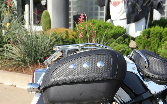 2005 Harley-Davidson Softail Deluxe Two-Tone Glacier White Pearl and Vivid Black