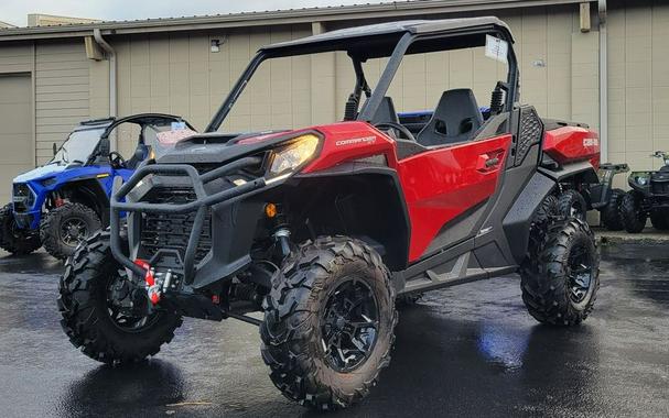 2026 Can-Am® Commander XT 700