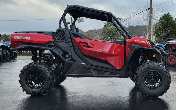 2026 Can-Am® Commander XT 700