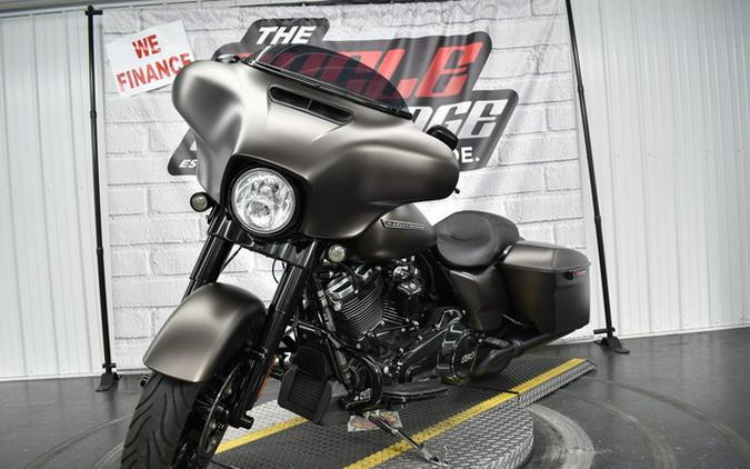 2020 Harley-Davidson Street Glide FLHXS - Special