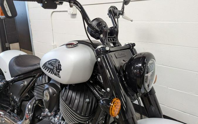 2024 Indian Chief Bobber ABS Ghost White Metallic Smoke