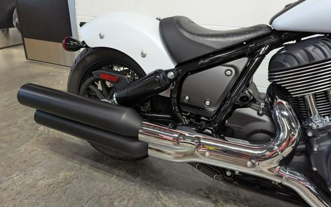 2024 Indian Chief Bobber ABS Ghost White Metallic Smoke
