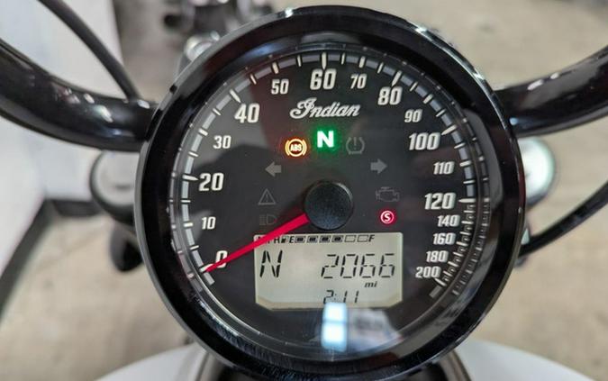 2024 Indian Chief Bobber ABS Ghost White Metallic Smoke