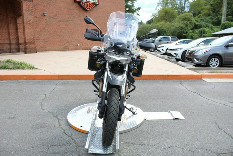 2022 Moto Guzzi V85 TT Guardia dOnore E5