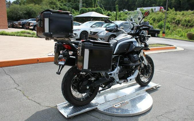 2022 Moto Guzzi V85 TT Guardia dOnore E5