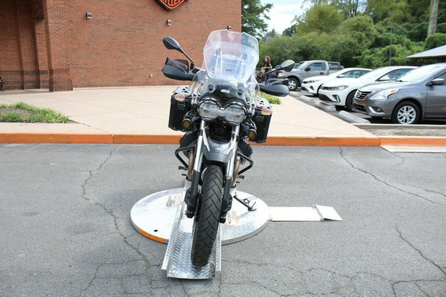 2022 Moto Guzzi V85 TT Guardia dOnore E5