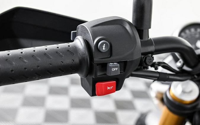 2025 Triumph Scrambler 400 X Phantom Black / Silver Ice