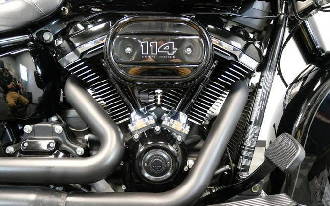 2018 Harley-Davidson® FLHCS - Heritage Classic 114