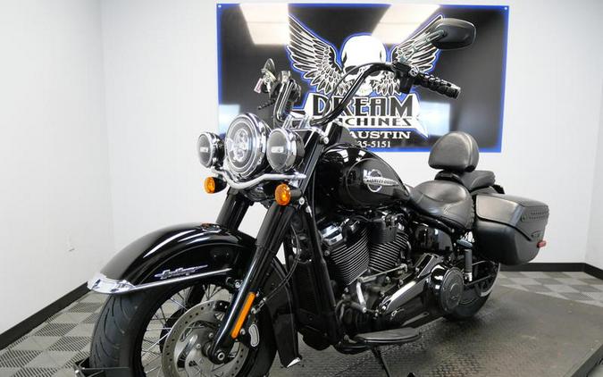 2018 Harley-Davidson® FLHCS - Heritage Classic 114