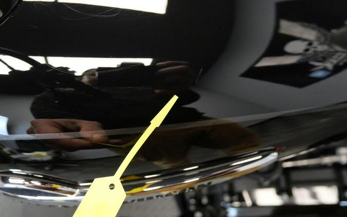 2018 Harley-Davidson® FLHCS - Heritage Classic 114