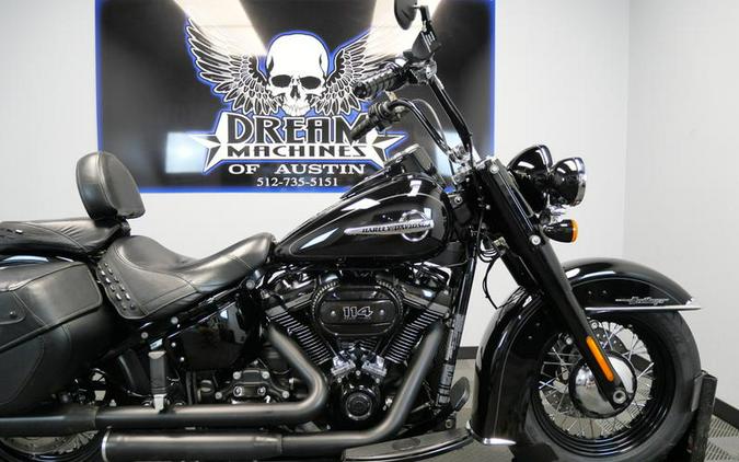 2018 Harley-Davidson® FLHCS - Heritage Classic 114