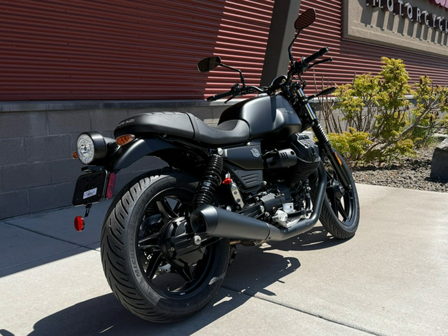 2026 Moto Guzzi V7 Stone