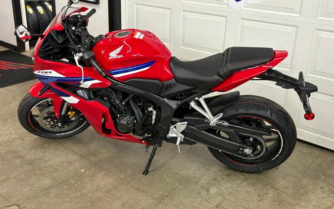 2026 Honda CBR650R E-Clutch