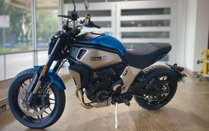 2023 CFMoto 700CL-X