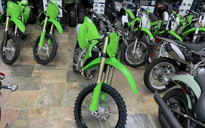 2024 Kawasaki KX450 First Look [9 Fast Facts, Specs, Photos]