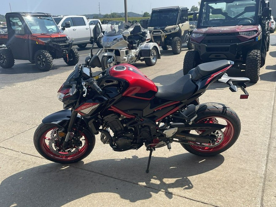 2024 Kawasaki Z900 ABS Candy Persimmon Red/Ebony