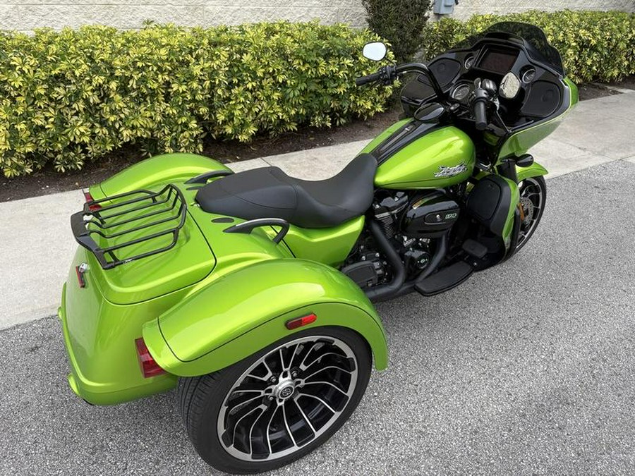 2023 Harley-Davidson® FLTRT - Road Glide® 3