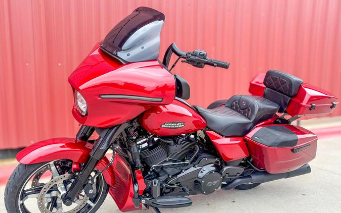 2025 Harley-Davidson® Street Glide® FLHX Brilliant Red