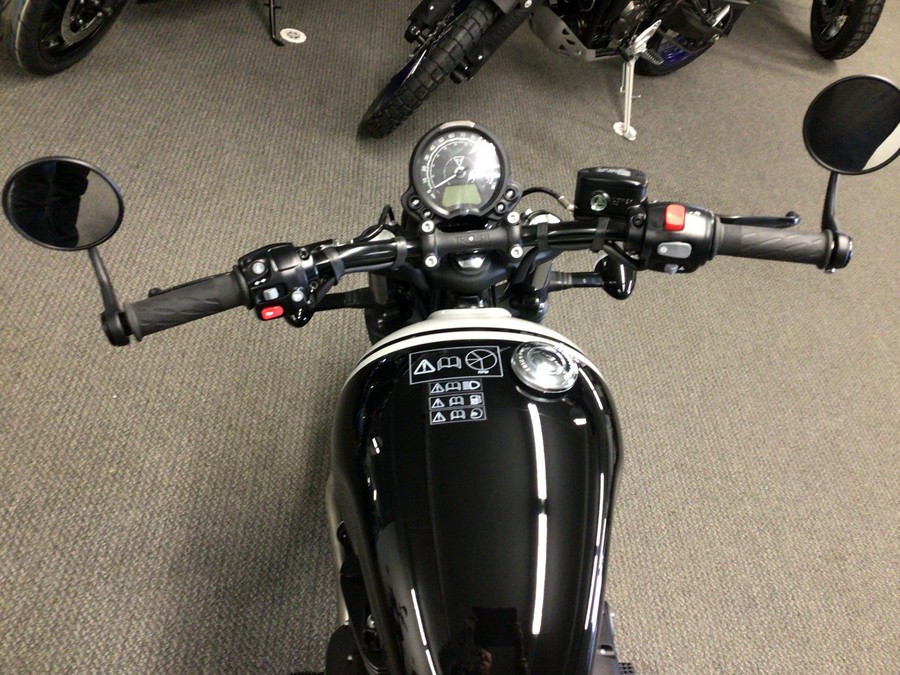 2025 Triumph Bonneville Bobber