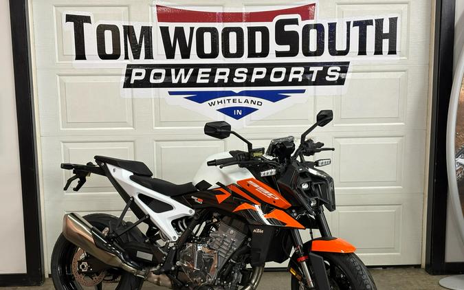 2027 KTM 990 Duke