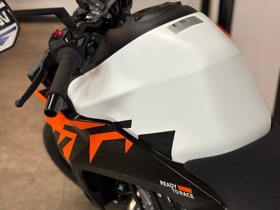 2027 KTM 990 Duke