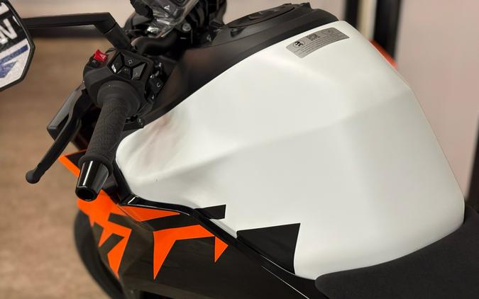 2027 KTM 990 Duke