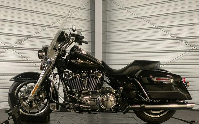 2017 Harley-Davidson® FLHR - Road King®