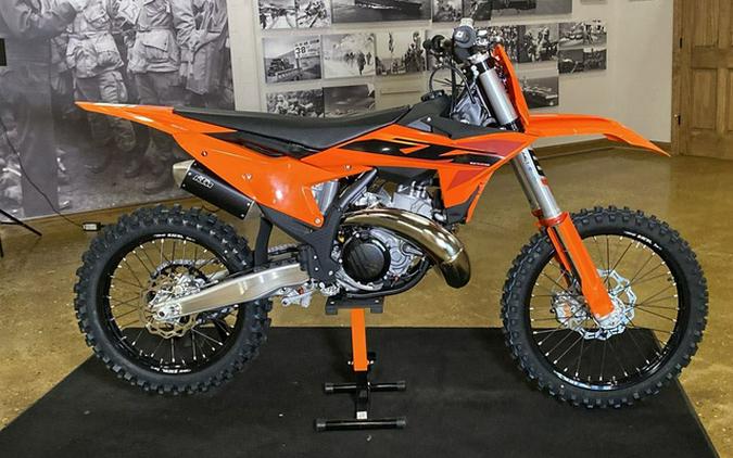 2025 KTM SX 300