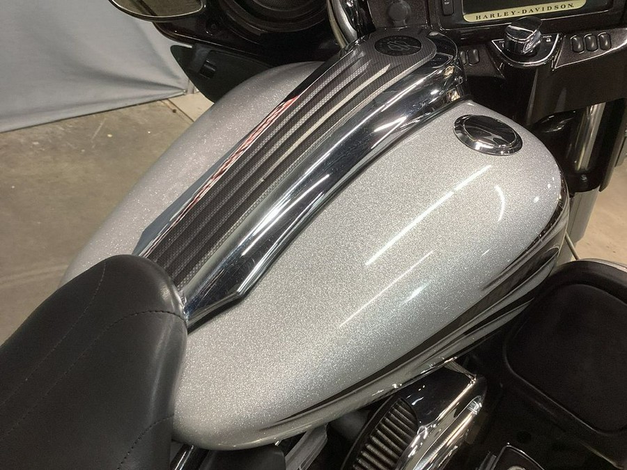 2015 Harley-Davidson® FLHXSE - CVO™ Street Glide®