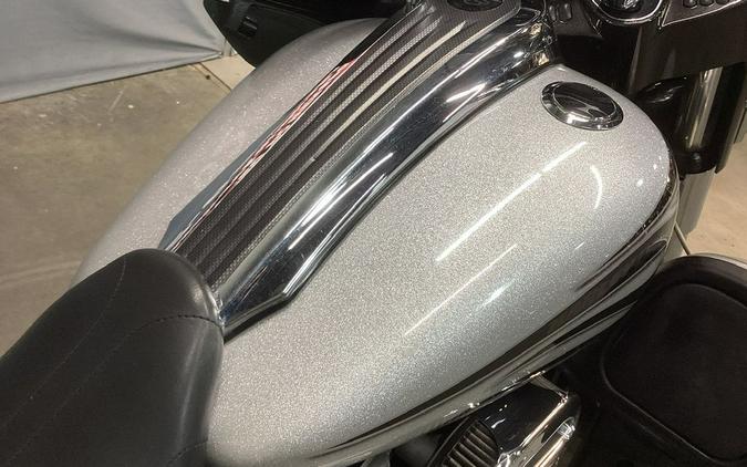 2015 Harley-Davidson® FLHXSE - CVO™ Street Glide®