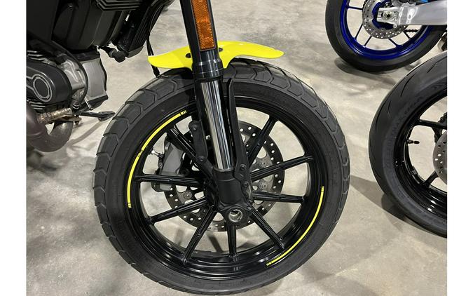 2016 Ducati Scrambler Flat Track Pro
