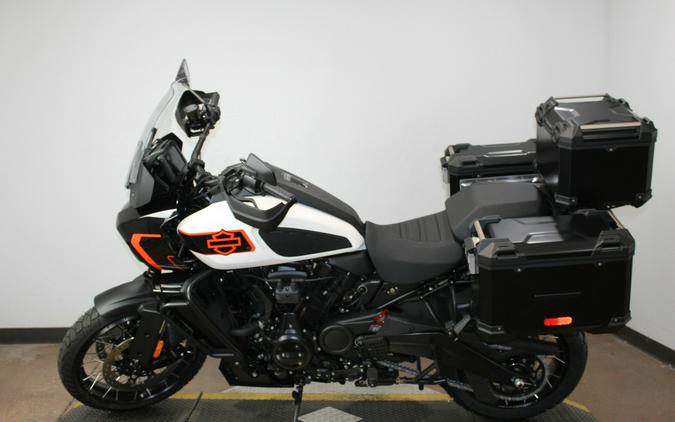 2026 Harley-Davidson® Pan America 1250 Limited White Onyx Pearl