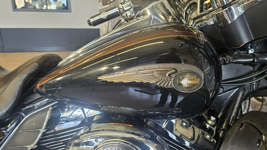 2013 CVO Ultra Classic Electra Glide 110th Anniversary Edition FLHTCUSE8-ANV