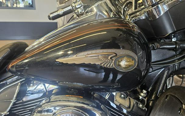 FLHTCUSE8-ANV 2013 CVO Ultra Classic Electra Glide 110th Anniversary Edition