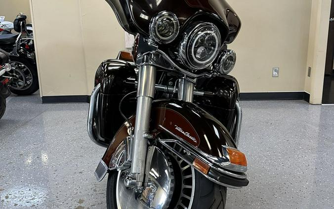 2011 Harley-Davidson® FLHTC Electra Glide