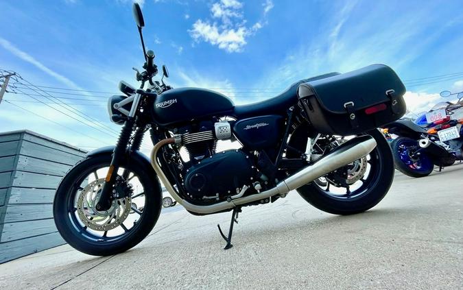 2018 Triumph Street Twin Jet Black