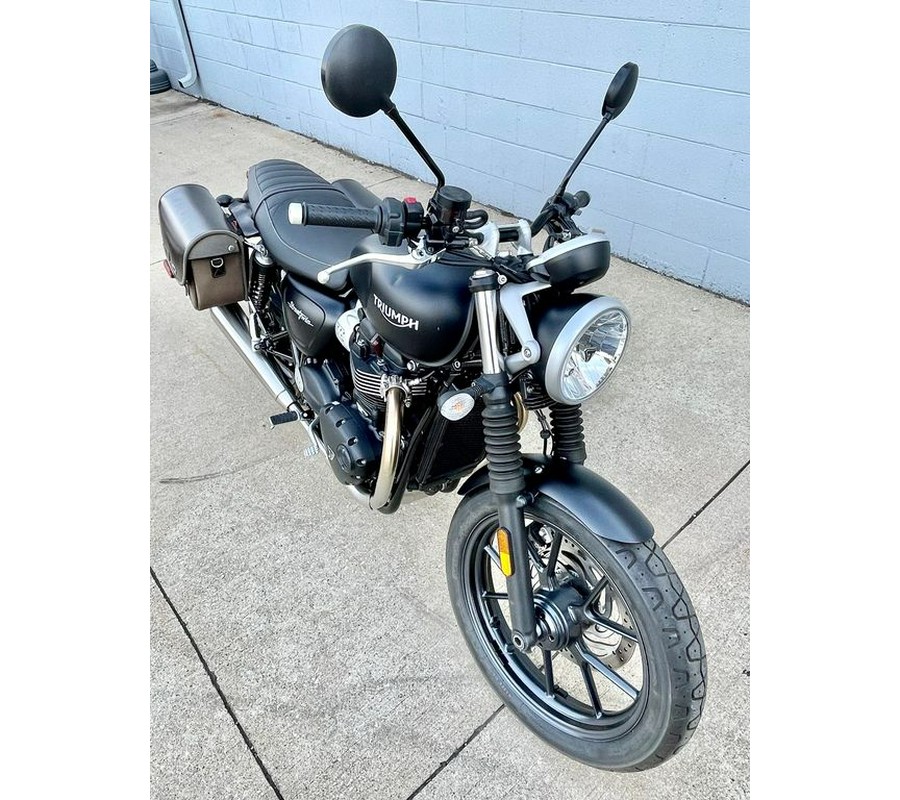 2018 Triumph Street Twin Jet Black