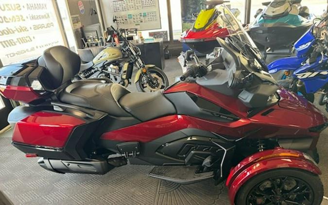 2024 Can-Am Spyder RT Limited Dark Wheels