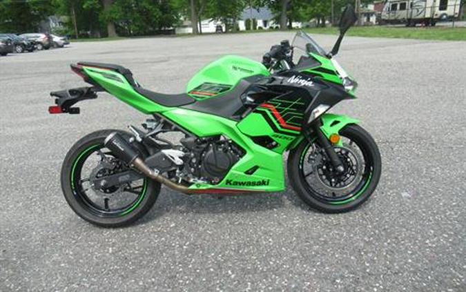 2023 Kawasaki Ninja 400 ABS KRT Edition