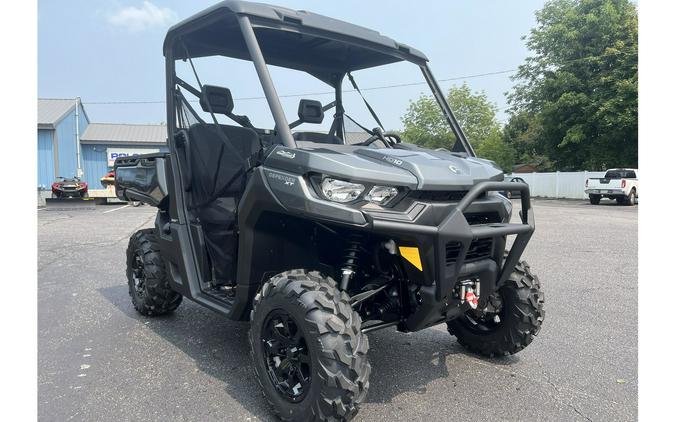 2024 Can-Am Defender XT HD10