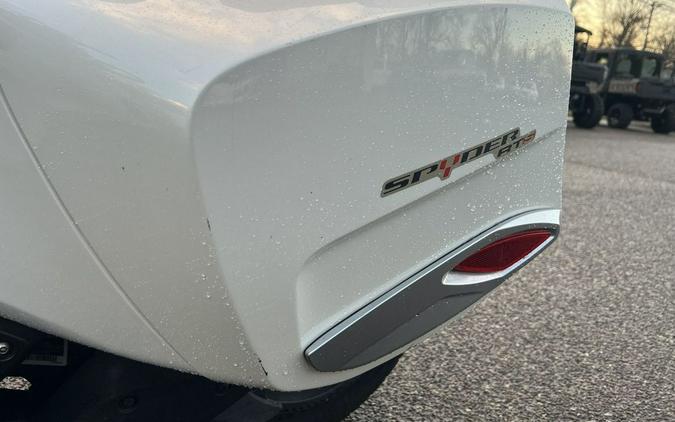 2017 Can-Am® Spyder® RT-S 6-Speed Semi-Automatic (SE6)