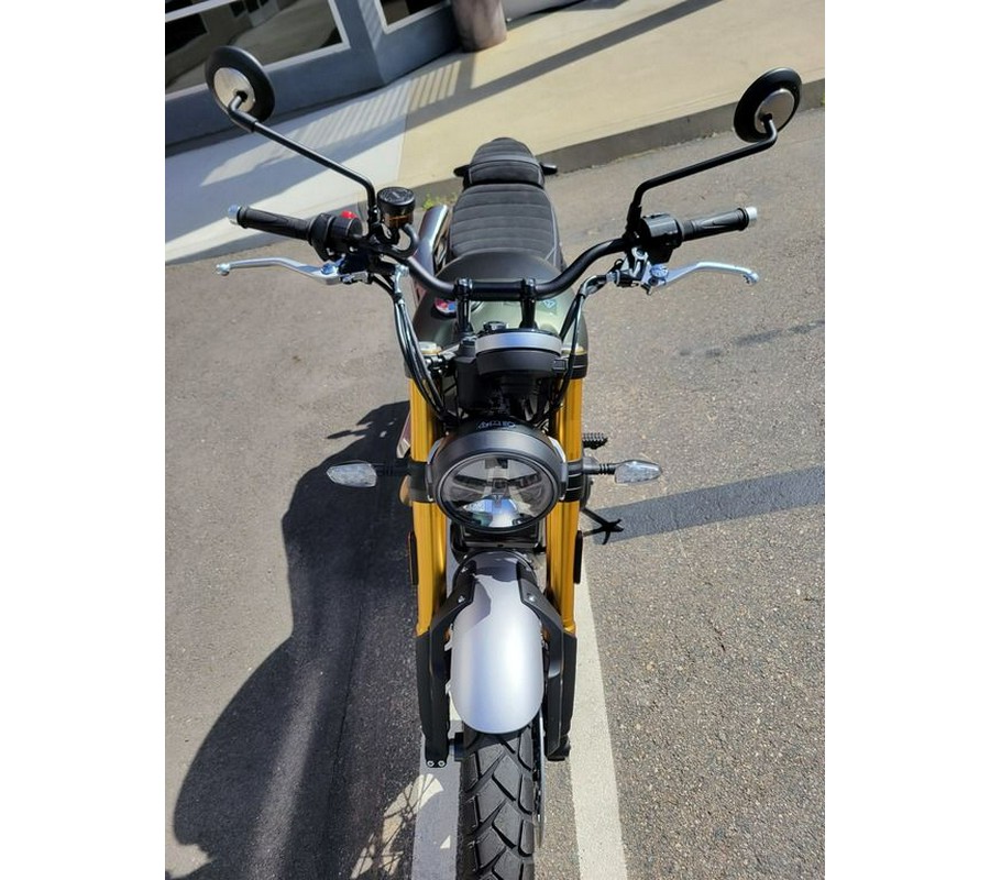 2026 Triumph Scrambler 900 Matt khaki green