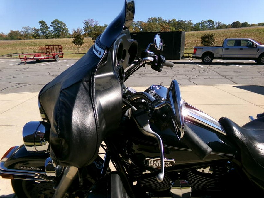 2011 Harley-Davidson® FLHTCU - Ultra Classic® Electra Glide®