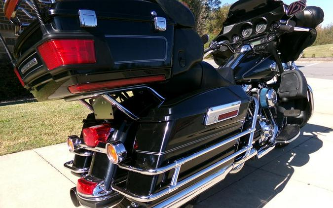 2011 Harley-Davidson® FLHTCU - Ultra Classic® Electra Glide®