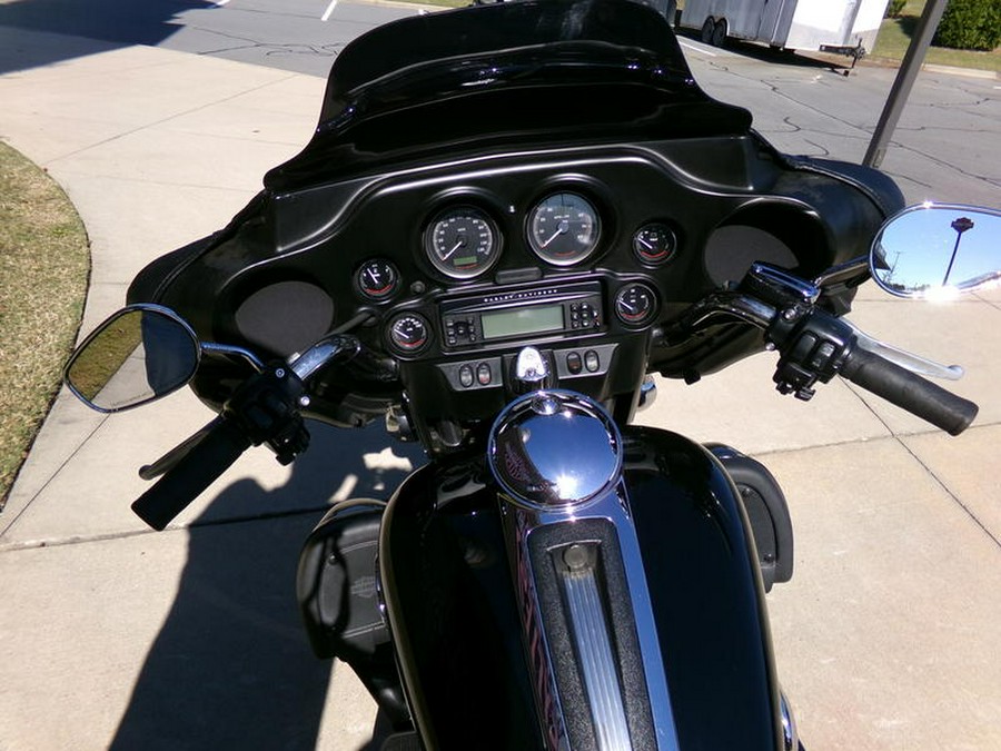 2011 Harley-Davidson® FLHTCU - Ultra Classic® Electra Glide®
