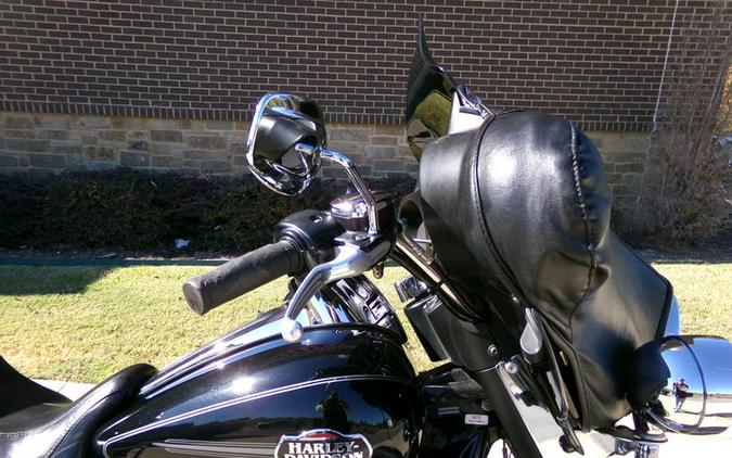 2011 Harley-Davidson® FLHTCU - Ultra Classic® Electra Glide®