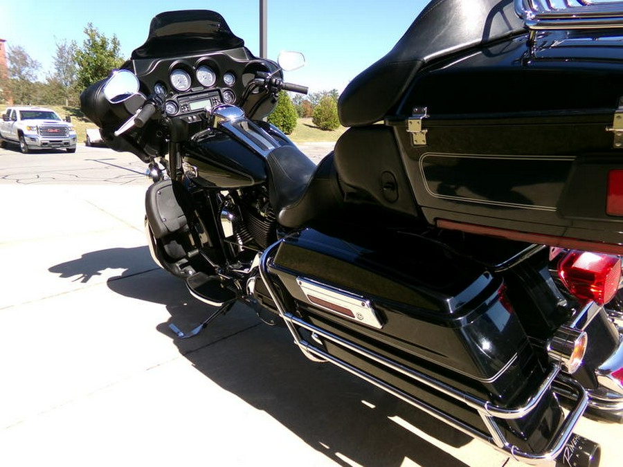 2011 Harley-Davidson® FLHTCU - Ultra Classic® Electra Glide®