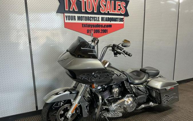 2017 Harley-Davidson Road Glide Base